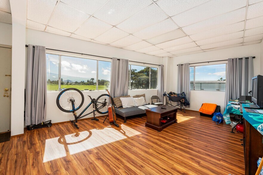 More Photos Of 64-1015 Mamalahoa Hwy, Kamuela Warehouse For Sale