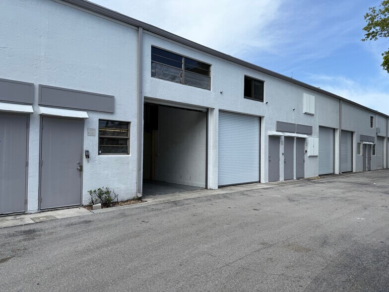 More Photos Of 1769-1791 Blount Rd, Pompano Beach Warehouse For Lease