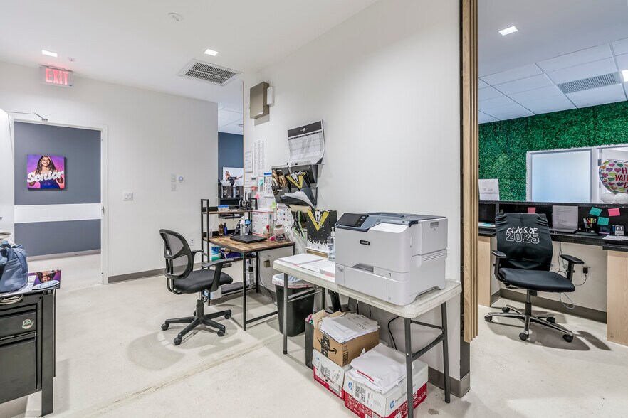 More Photos Of 1014 N Dixie Hwy, Lake Worth Beach Loft Creative Space For Sale