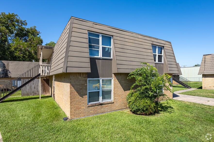 More Photos Of 10530 Florida Blvd, Baton Rouge Apartments For Sale