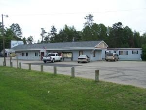 Primary Photo Of N17480 US Highway 141, Beecher Restaurant For Sale
