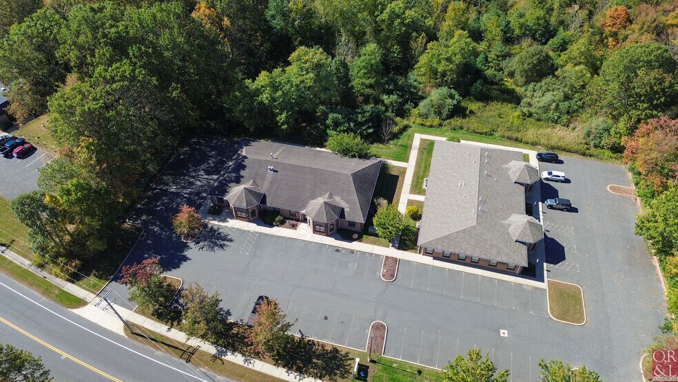 More Photos Of 625 Clark Ave, Bristol Medical For Lease