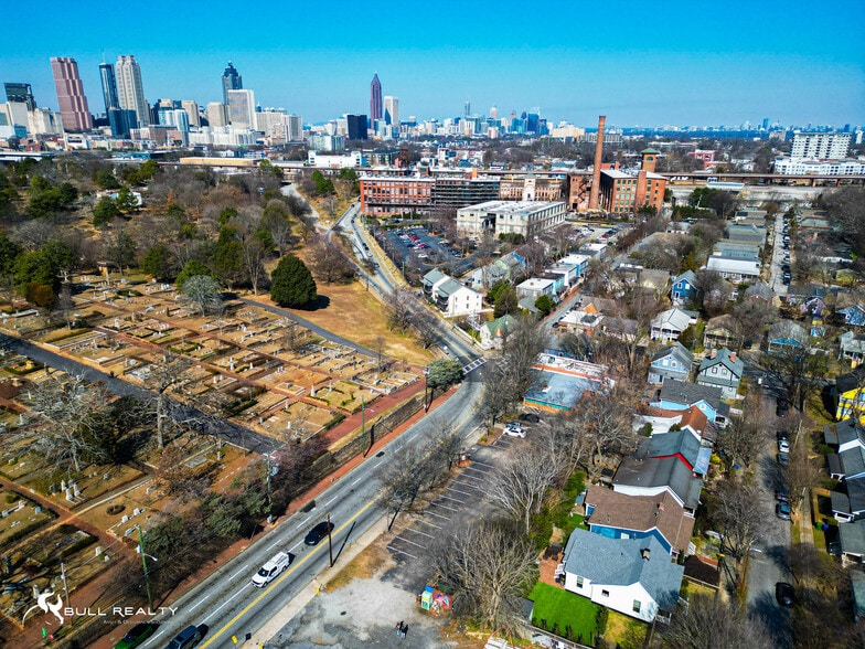 More Photos Of 242 SE Boulevard, Atlanta Restaurant For Sale