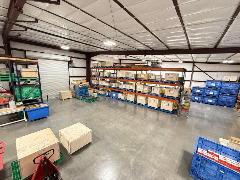 More Photos Of 8767 West Ln, Magnolia Warehouse For Lease