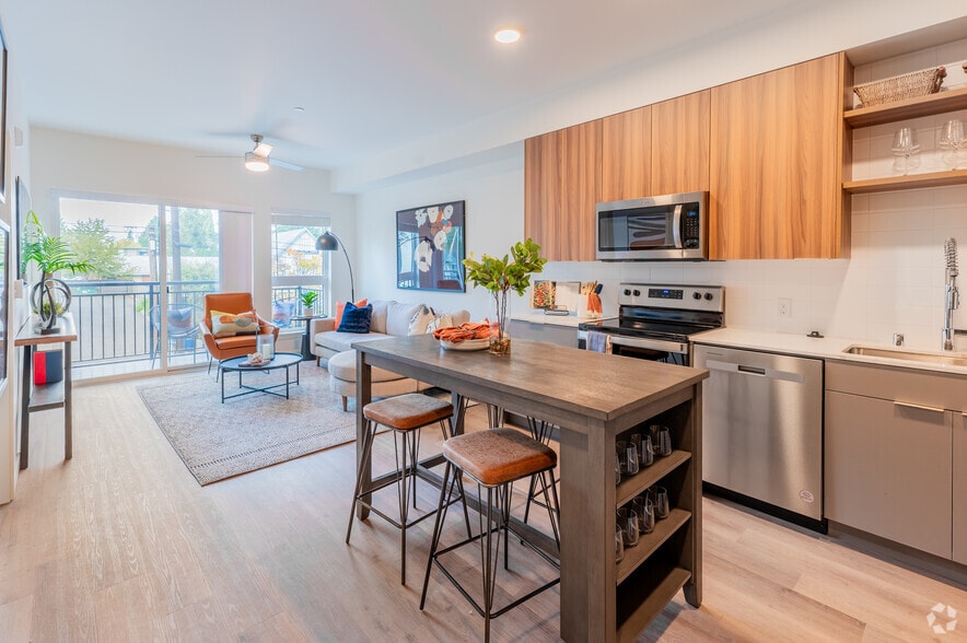 More Photos Of 631 SW 150th St, Burien Apartments For Lease