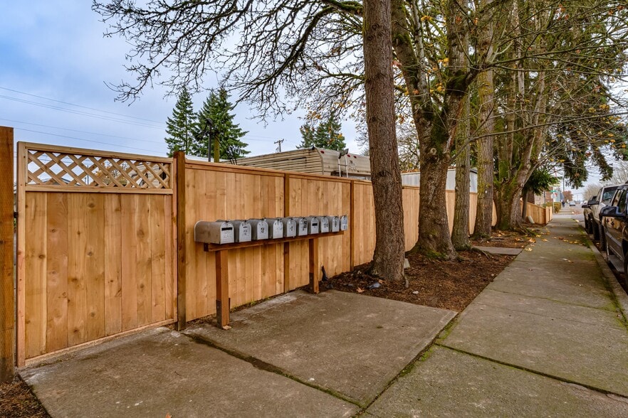 More Photos Of 351 Front St, Junction City Manufactured Housing Mobile Home Park For Sale