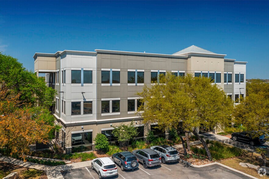 More Photos Of 3522 Paesanos Pky, San Antonio Unknown For Lease
