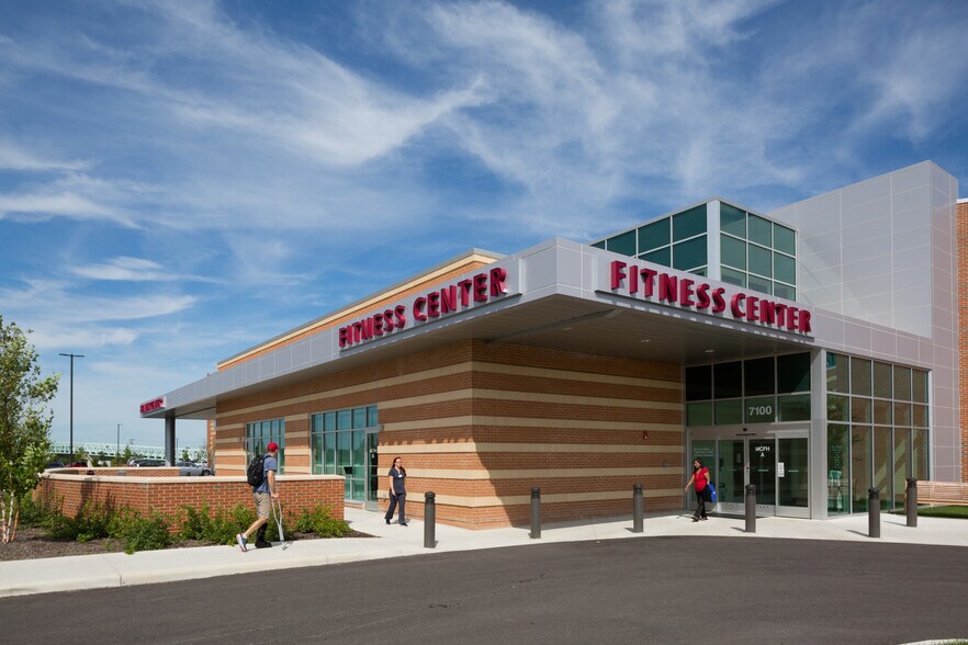 More Photos Of 7100 Graphics Way, Lewis Center Medical For Lease