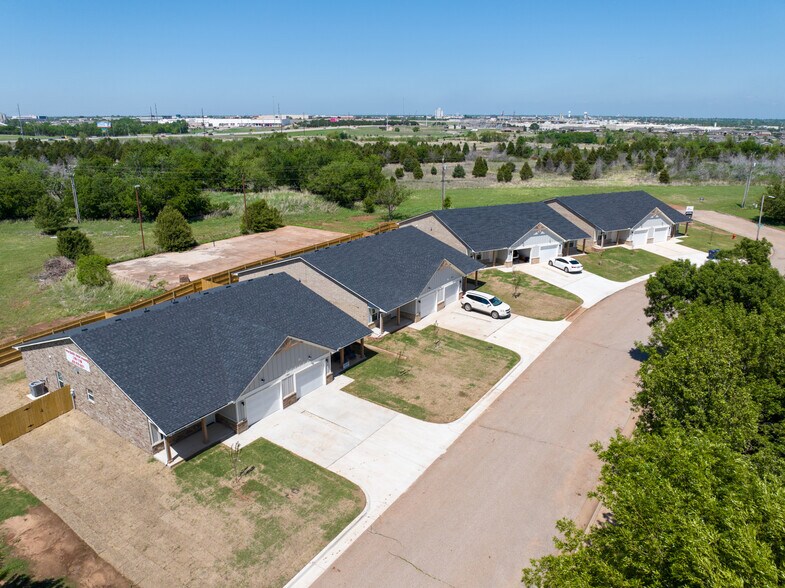 More Photos Of 11501 N Oklahoma Ave, Oklahoma City Apartments For Sale