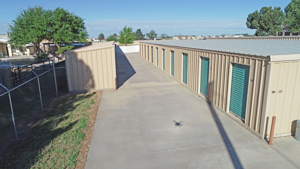 More Photos Of 9500 W 42nd St, Odessa Self Storage For Sale