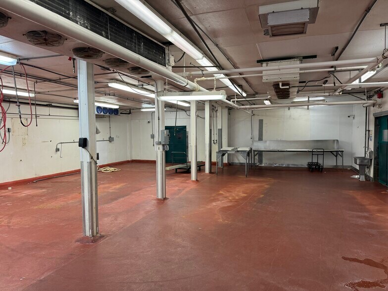 More Photos Of 1926 W Elk Pl, Denver Manufacturing For Sale