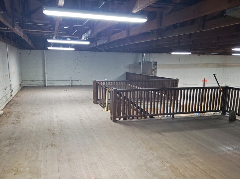 More Photos Of 1410 E Van Buren St, Phoenix Warehouse For Sale