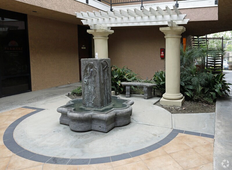 More Photos Of 1918 Business Center Dr, San Bernardino Office For Lease