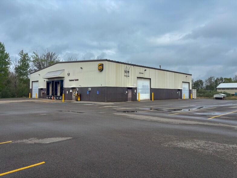 More Photos Of 915 1st St, Ludington Manufacturing For Sale
