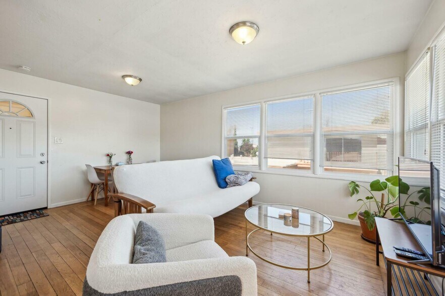 More Photos Of 1412-1416 9th St, Berkeley Apartments For Sale