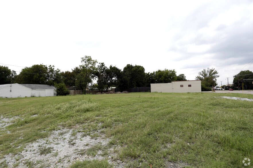 More Photos Of 8021 White Settlement Rd, Fort Worth Land For Sale
