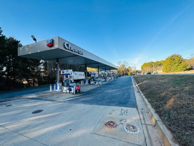 More Photos Of 256 Hurricane Shoals Rd, Lawrenceville Convenience Store For Sale