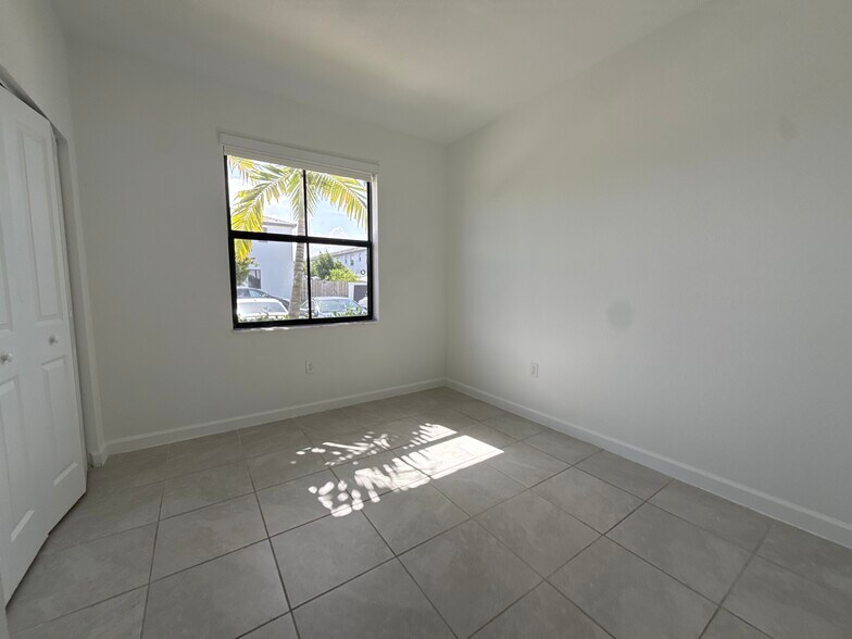 More Photos Of 28600 SW 132nd Ave, Homestead Apartments For Sale