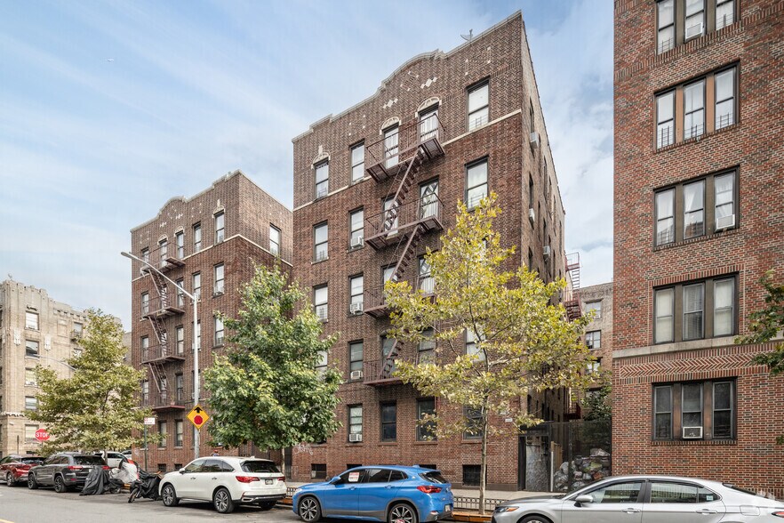 More Photos Of 549 Isham St, New York Apartments For Sale