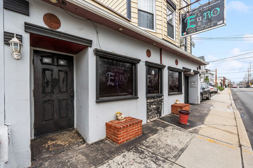 More Photos Of 631 Schuyler Ave, Kearny Apartments For Lease