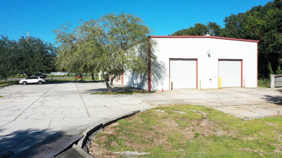 More Photos Of 1996 US Highway 1, Rockledge Light Distribution For Sale