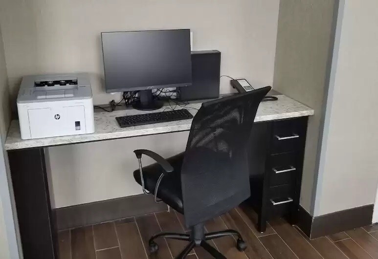 More Photos Of 1025 Beach 21st St, Far Rockaway Hotel For Sale