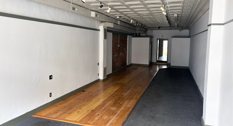More Photos Of 2225 W Main St, Richmond Storefront For Sale