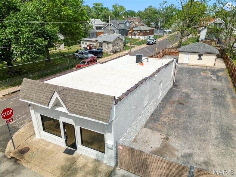 More Photos Of 4687 Heidelberg Ave, Saint Louis Convenience Store For Sale