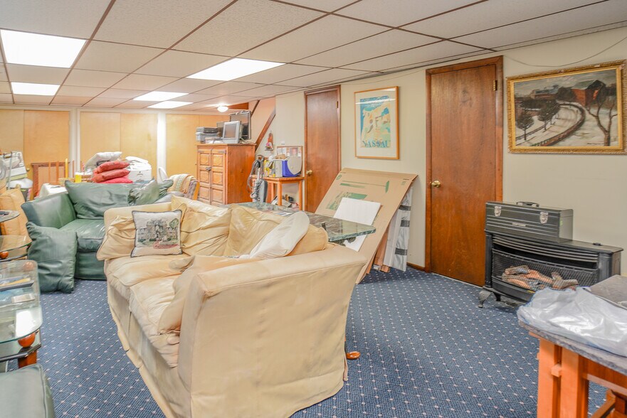 More Photos Of 610 S Cedar Ln, Upper Darby Office Residential For Sale