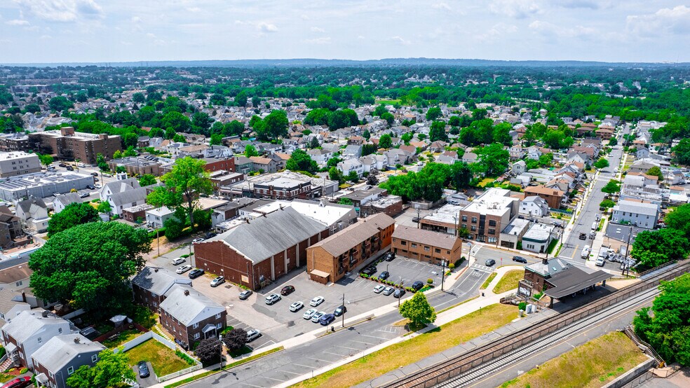 More Photos Of 216 Stuyvesant Ave, Lyndhurst Office For Sale