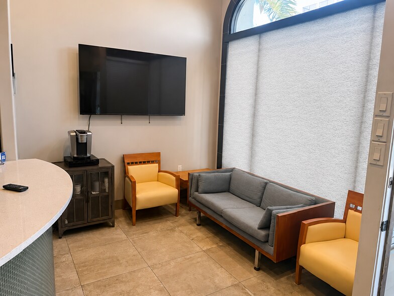 More Photos Of 226-228 Atlantic ave, Long Beach General Retail For Sale