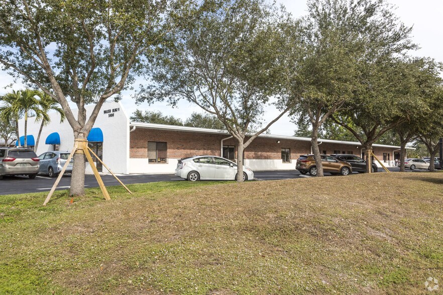 More Photos Of 5400 Yahl St, Naples Warehouse For Lease
