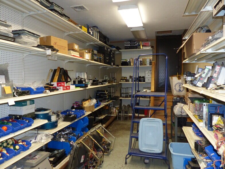 More Photos Of 180 Independence Ave, Quincy Freestanding For Sale