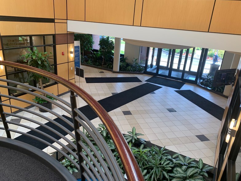 More Photos Of 6400 Main St, Williamsville Office For Lease