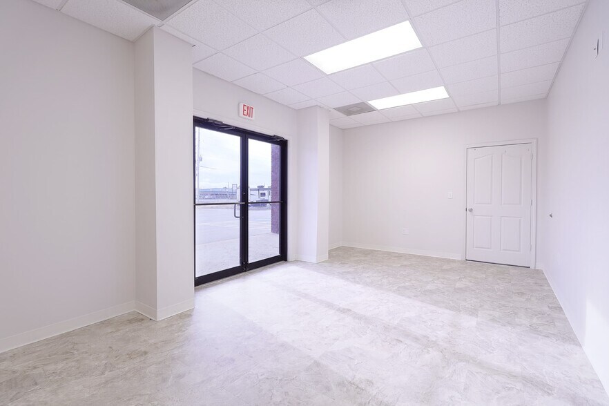 More Photos Of 5296 Highway 1 S, Jonesboro Office For Sale