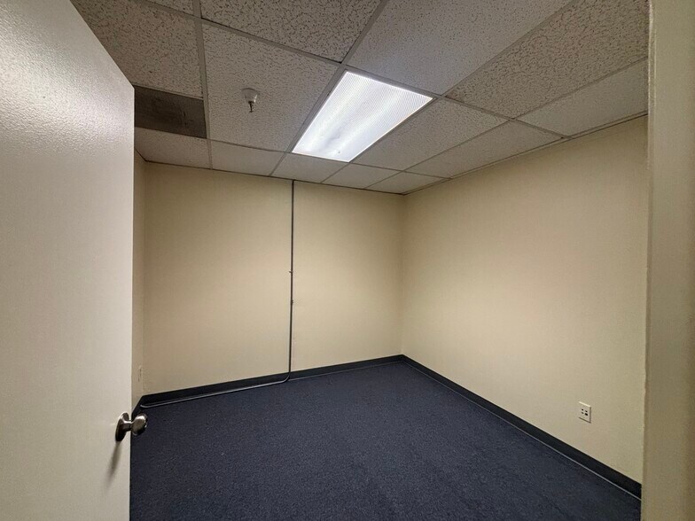 More Photos Of 1501 El Camino Ave, Sacramento Medical For Lease