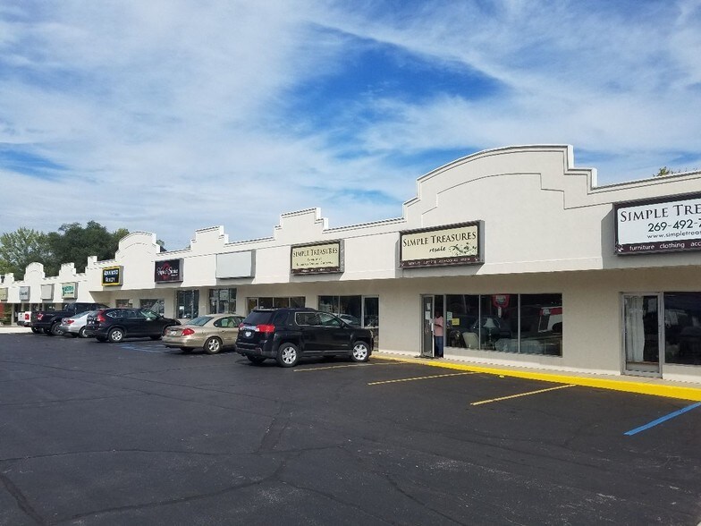 Primary Photo Of 3707-3721 S Westnedge Ave, Kalamazoo Unknown For Lease