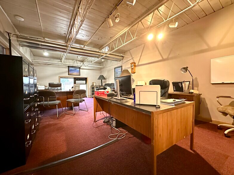 More Photos Of 2821 Garland St, Niles Auto Repair For Sale
