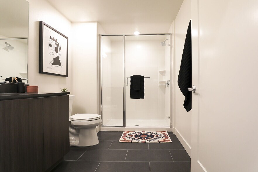 More Photos Of 1100 Webster St, Oakland Apartments For Lease