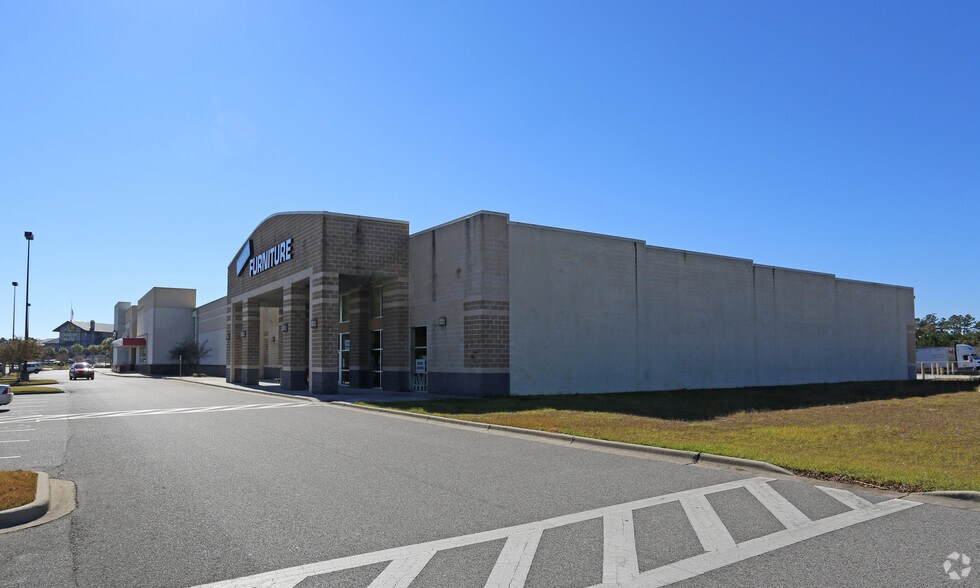 More Photos Of 23000 Town Center Ave, Spanish Fort General Retail For Lease