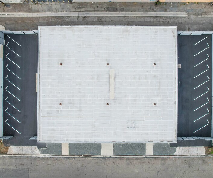 More Photos Of 1121-1127 E Ash Ave, Fullerton Warehouse For Sale