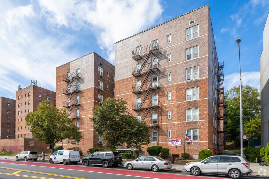 Primary Photo Of 190-05 Hillside Ave, Hollis Apartments For Lease