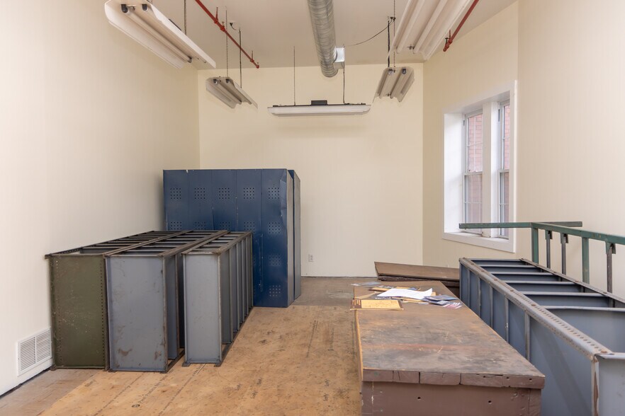 More Photos Of 801 Hazlett Ave, Wheeling Office For Sale