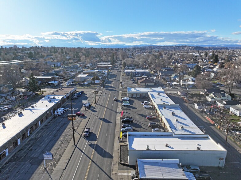 More Photos Of 1115 W Lincoln Ave, Yakima Office For Lease