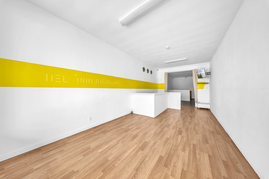 More Photos Of 18480-18484 W Dixie Hwy, North Miami Beach Unknown For Lease