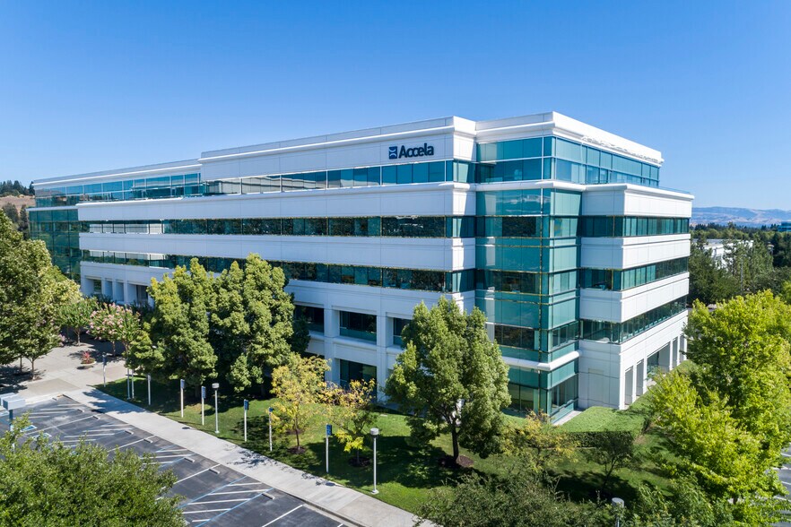 More Photos Of 2633 Camino Ramon, San Ramon Office For Lease
