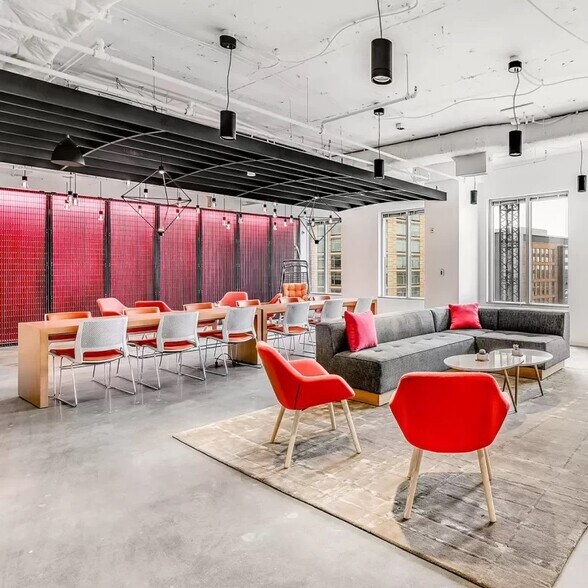 More Photos Of 4075 Wilson Blvd, Arlington Coworking Space
