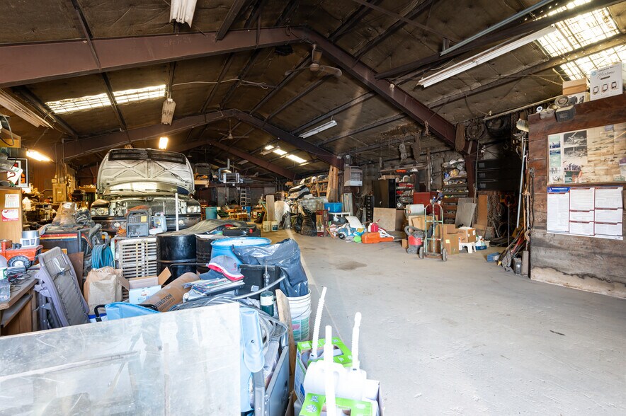 More Photos Of 86 Newburyport Tpke, Newbury Auto Dealership For Sale