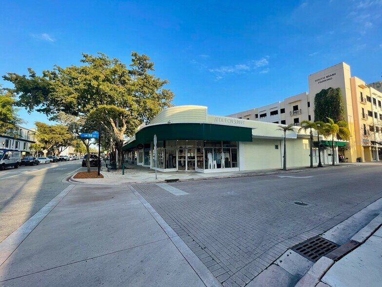 More Photos Of 5800-5840 Sunset Dr, South Miami Unknown For Lease