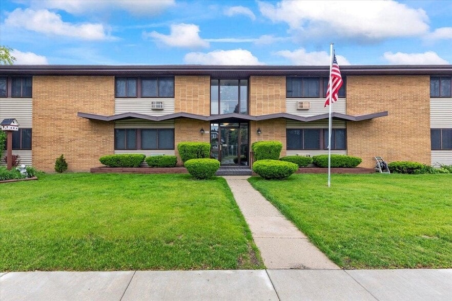 Primary Photo Of 4641 S Howell Ave, Milwaukee Apartments For Sale